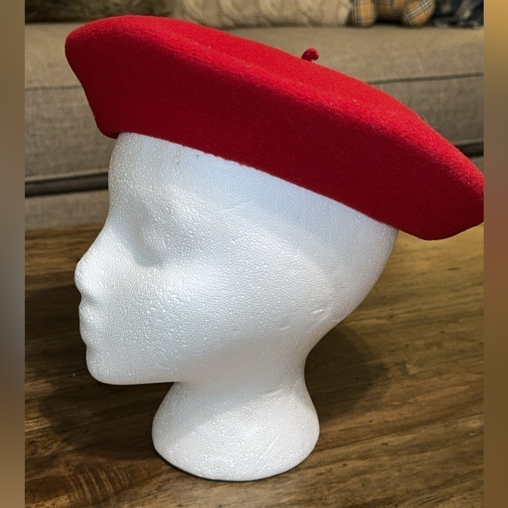 VTG Laulhère Authentic Red Traditional Made in Paris France Wool Beret Hat/Cap
